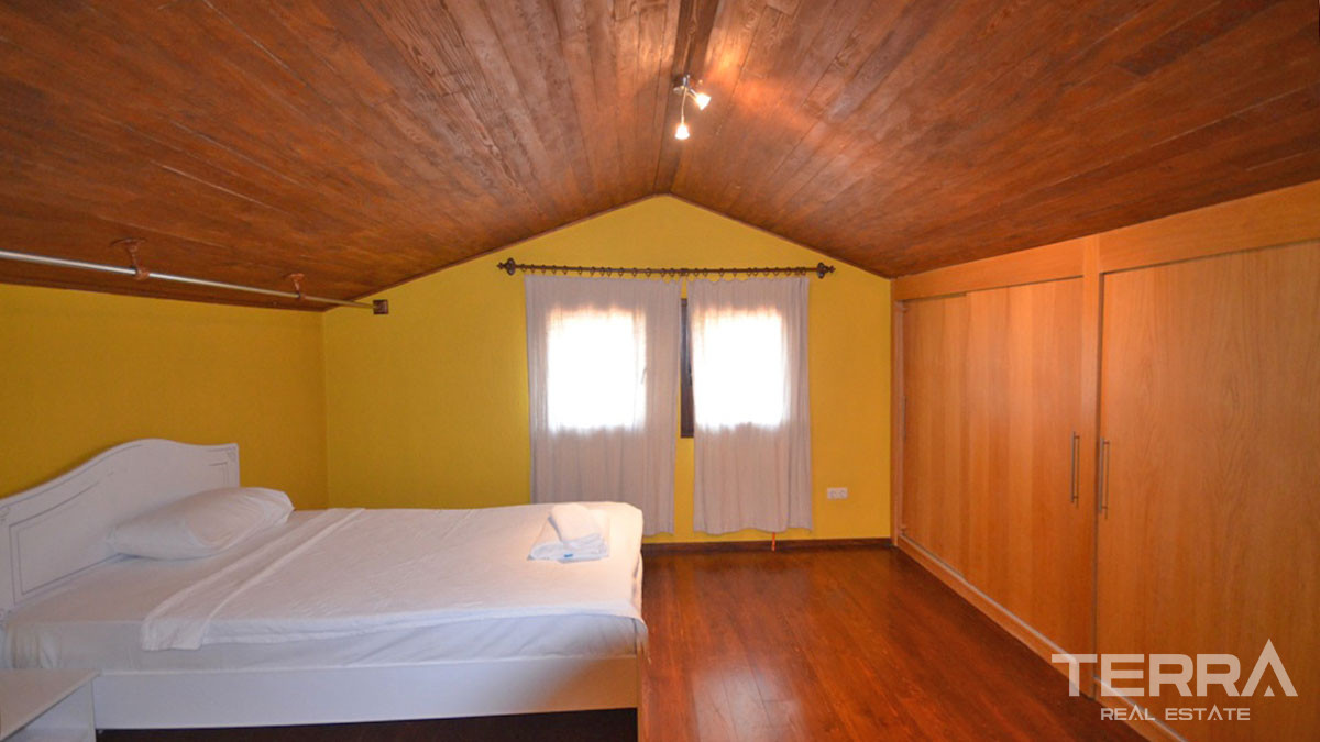 Resale Villa with Large Garden and Swimming Pool in Fethiye Ovacık - 57911