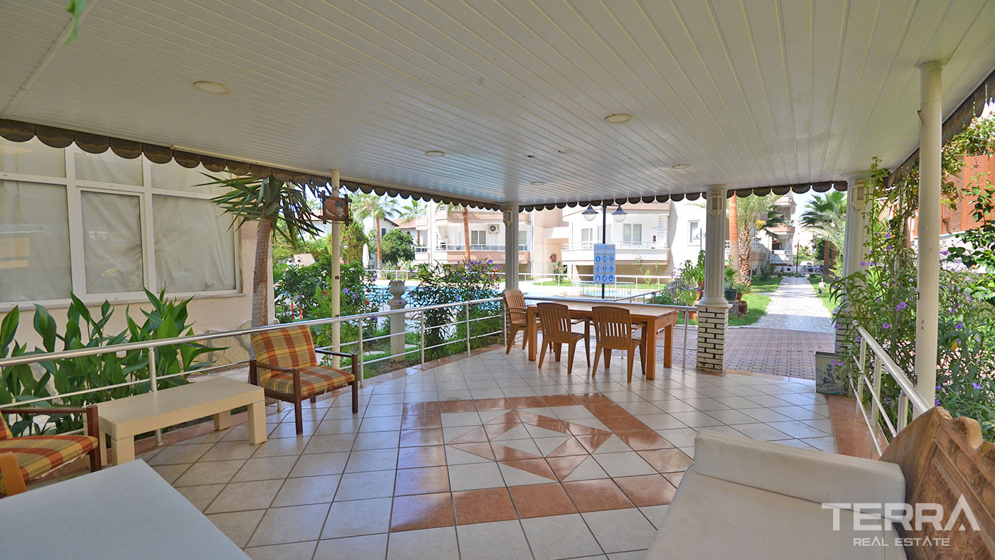 Tani apartament z widokiem na morze i z basenem blisko plaży w Alanyi - 58140