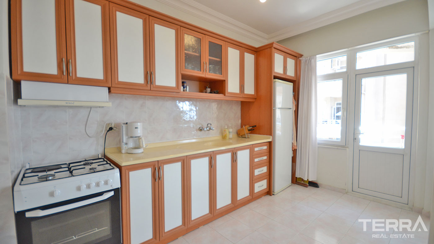 Tani apartament z widokiem na morze i z basenem blisko plaży w Alanyi - 58151