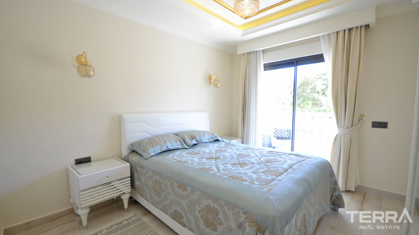 Resale Apartment in Alanya Center Only 100 m from the Beach - 58474
