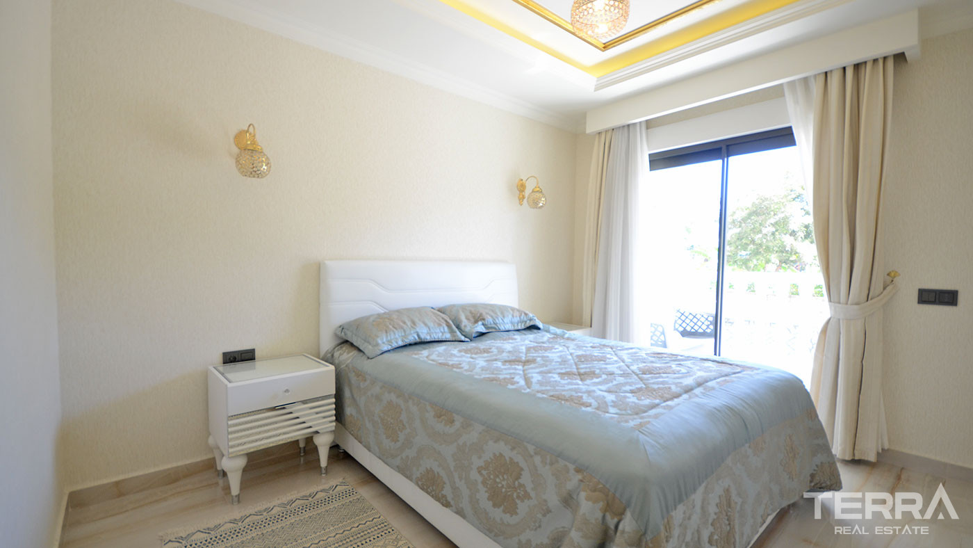 Resale Apartment in Alanya Center Only 100 m from the Beach - 58475