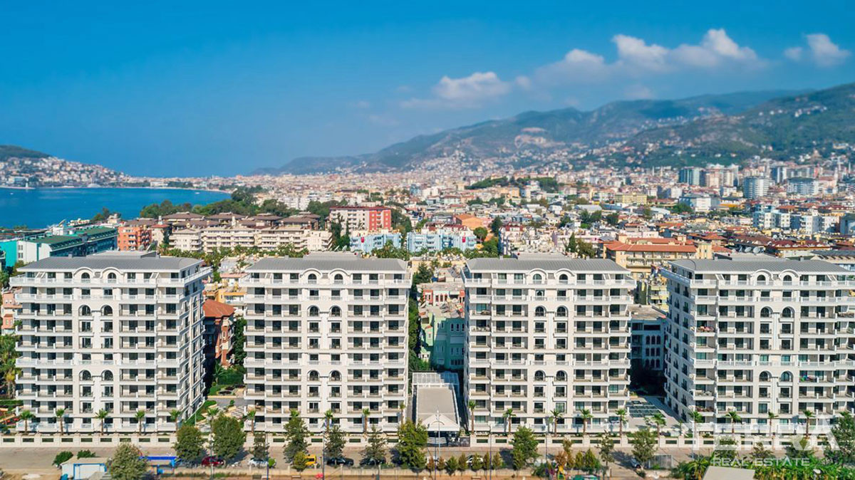 Resale Apartment in Alanya Center Only 100 m from the Beach - 58483