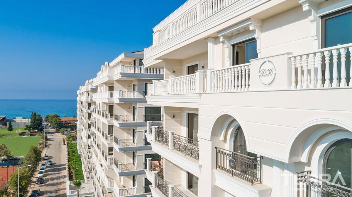 Resale Apartment in Alanya Center Only 100 m from the Beach - 58486