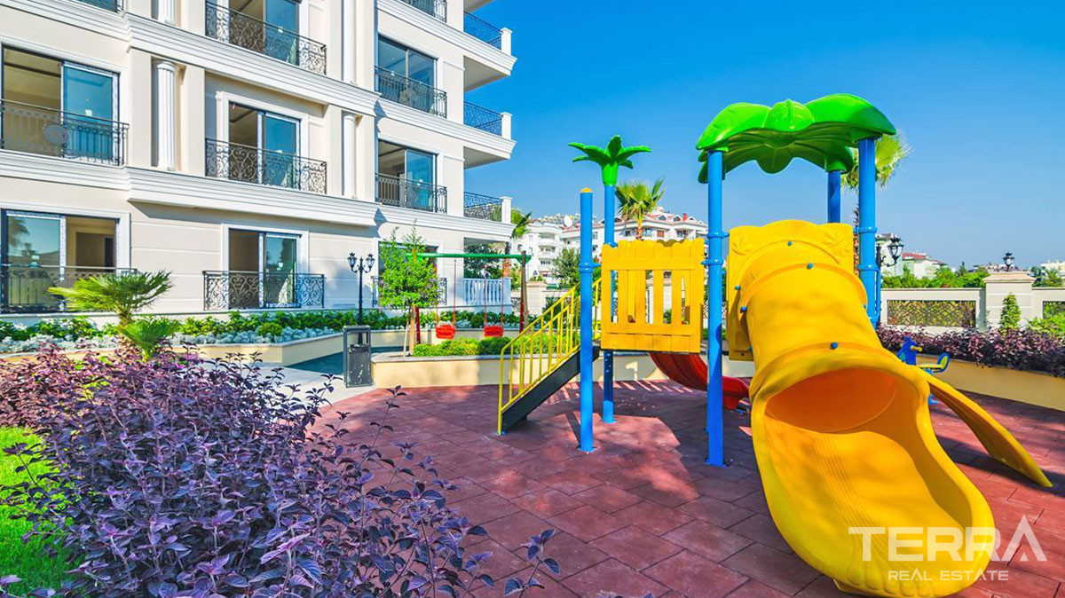 Resale Apartment in Alanya Center Only 100 m from the Beach - 58489