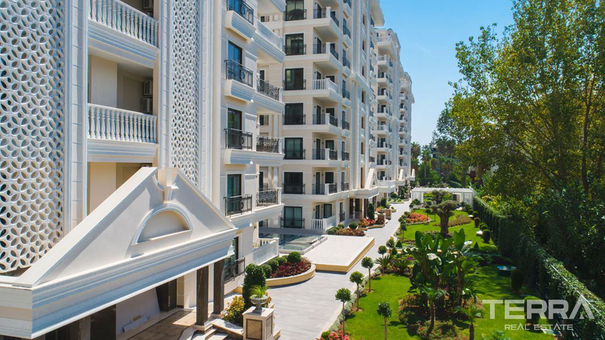 Resale Apartment in Alanya Center Only 100 m from the Beach - 58501