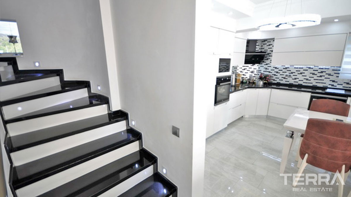 Fethiye Çalış'ta Özel Bahçeli ve Havuzlu Lüks Villa - 58757