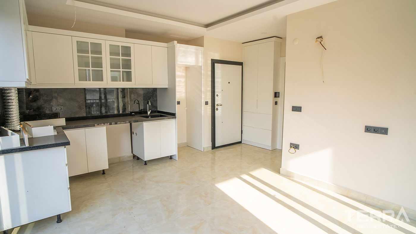 Luxury Apartments Only 200 m from the Beach in Alanya, Kargıcak - 101304