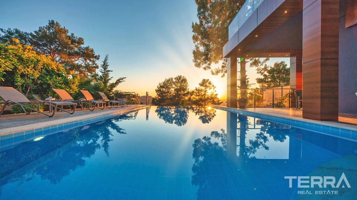 Furnished Luxury Villa with Large Garden and a Pool in Fethiye Ovacık - 59040