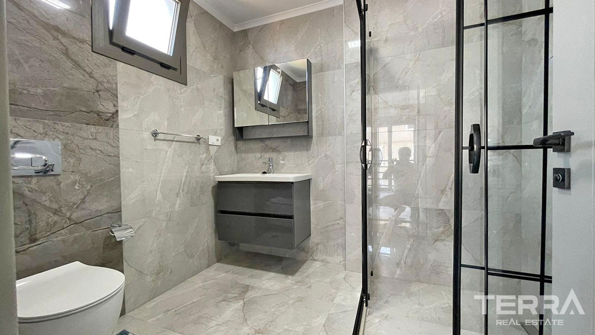 Semi Detached Luxury Villa Close to the Beach in Fethiye Çalış - 59072