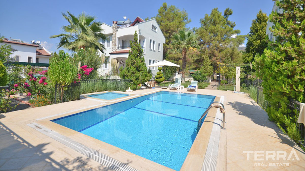 Large Detached Bargain Villa with Shared Pool in Çalış Fethiye - 59109