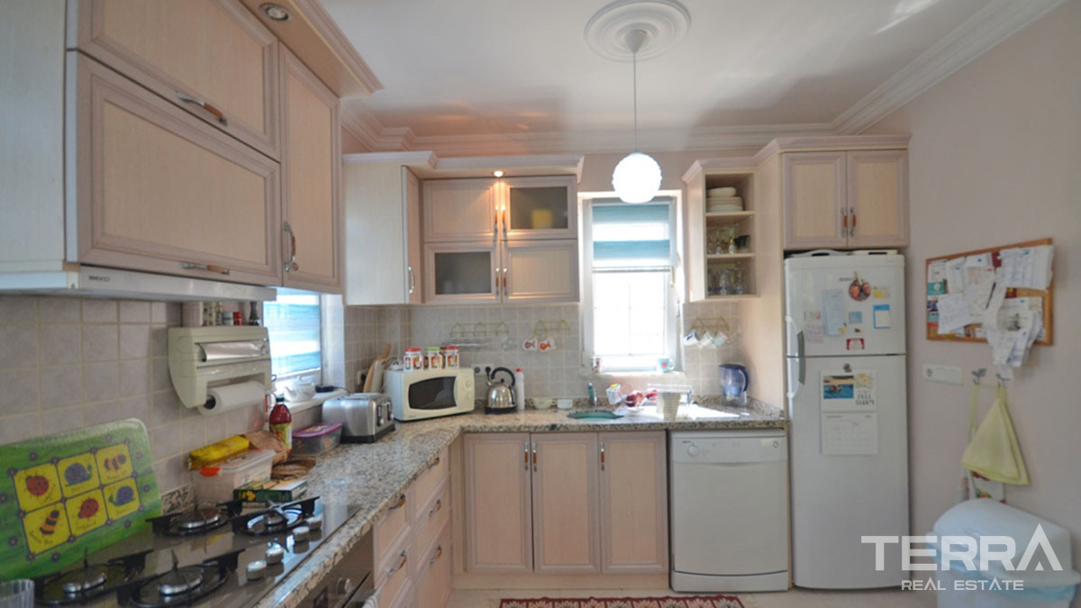 Large Detached Bargain Villa with Shared Pool in Çalış Fethiye - 59116