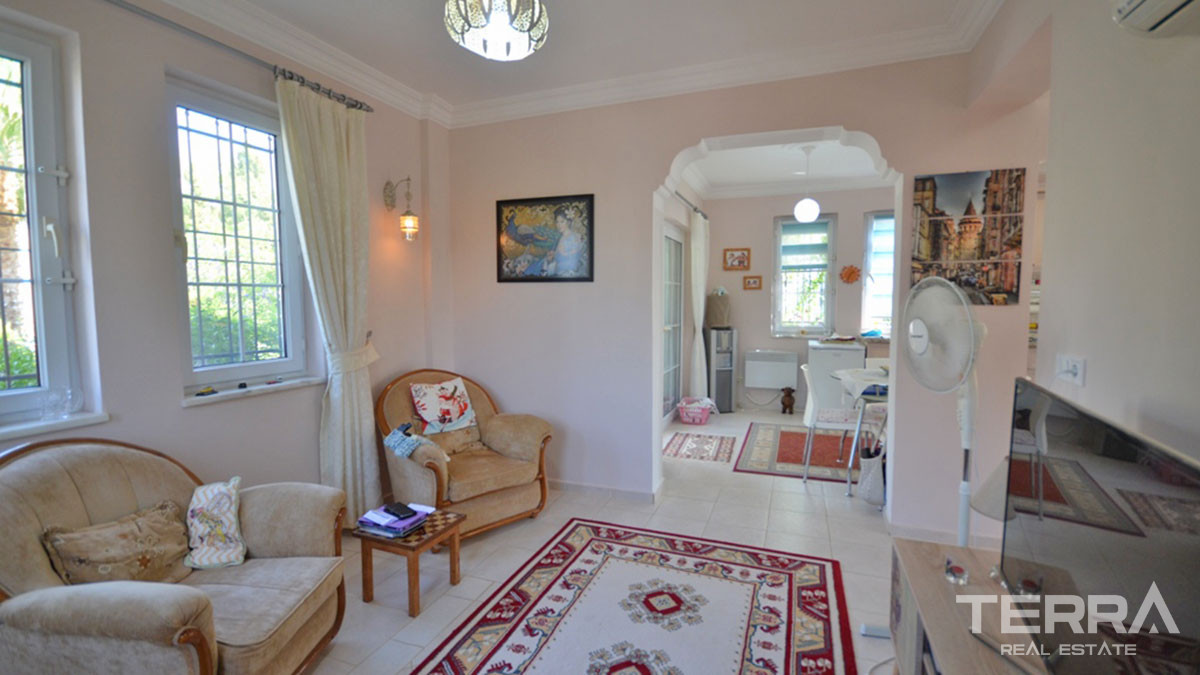 Large Detached Bargain Villa with Shared Pool in Çalış Fethiye - 59121