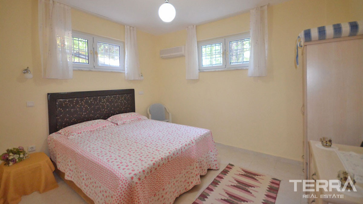 Large Detached Bargain Villa with Shared Pool in Çalış Fethiye - 59122