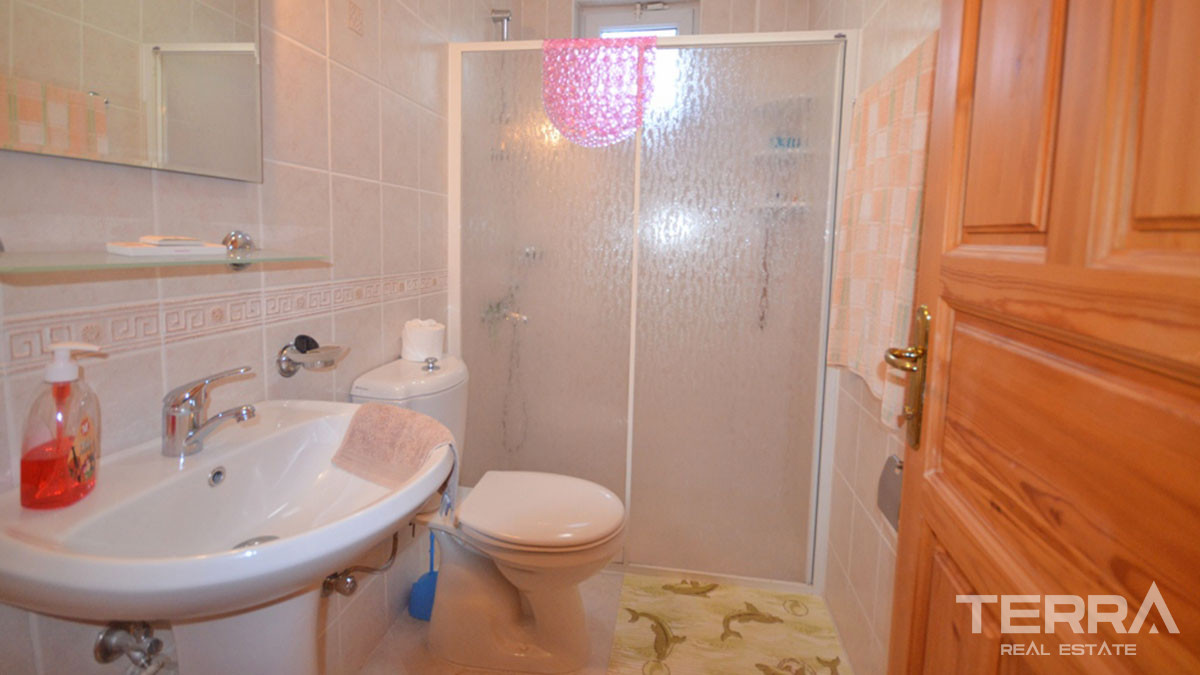 Large Detached Bargain Villa with Shared Pool in Çalış Fethiye - 59123