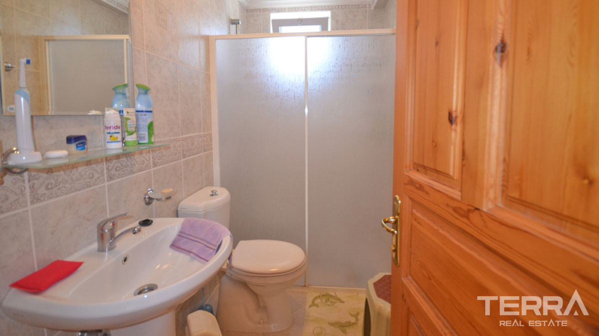 Large Detached Bargain Villa with Shared Pool in Çalış Fethiye - 59131