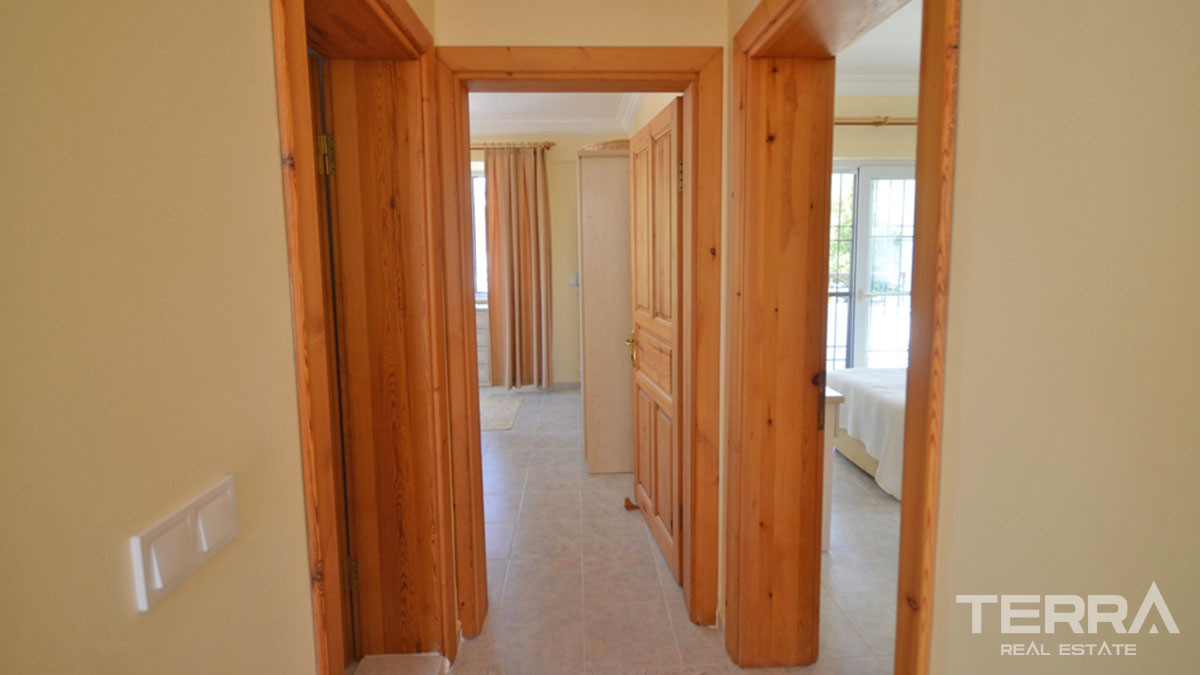 Large Detached Bargain Villa with Shared Pool in Çalış Fethiye - 59132