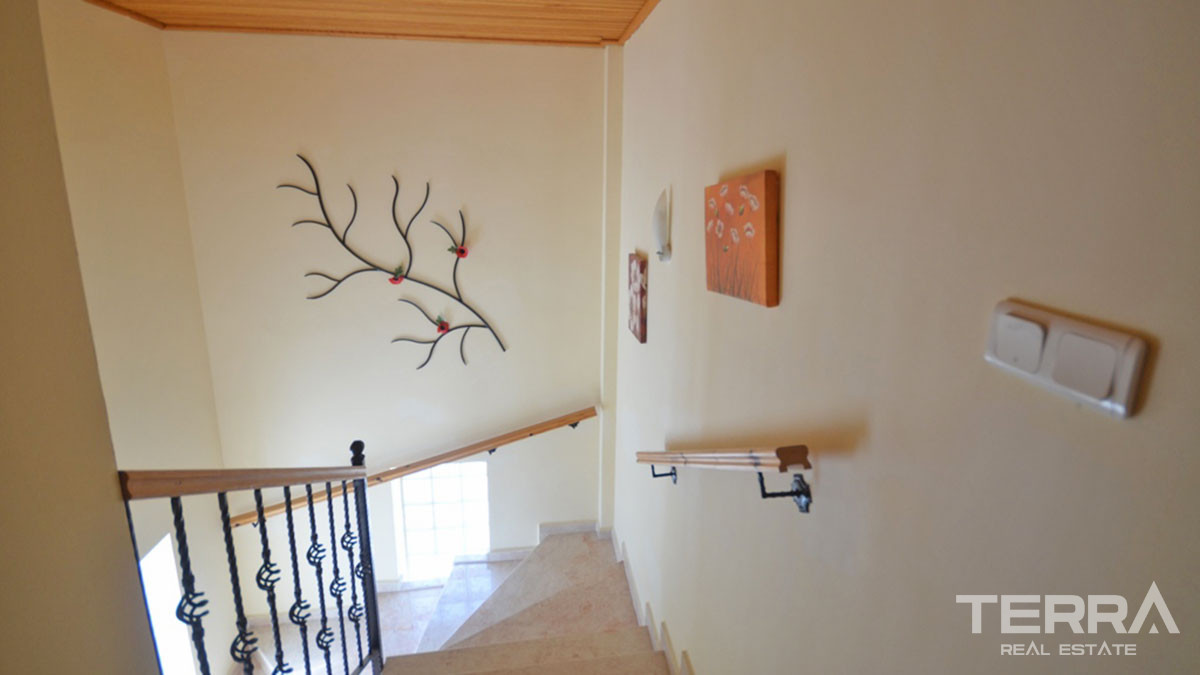 Large Detached Bargain Villa with Shared Pool in Çalış Fethiye - 59136