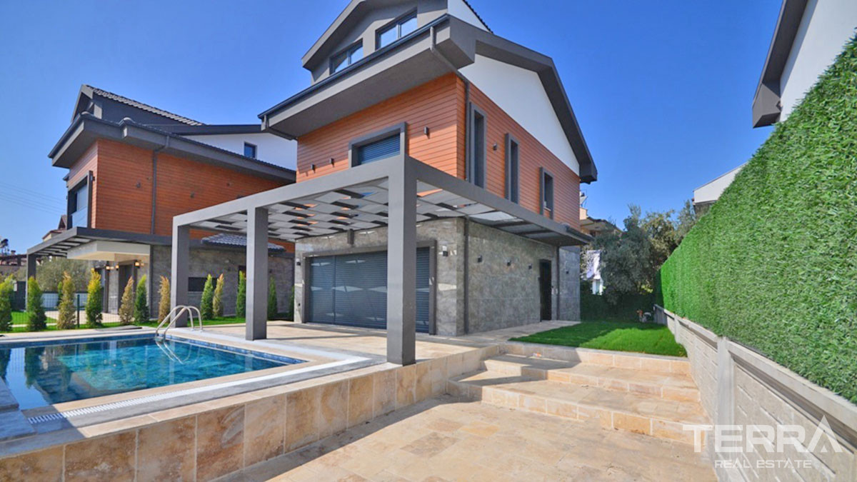 Fethiye Merkezde Özel Yüzme Havuzlu Saunalı Yeni Villa