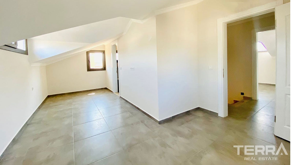 Luxury 4-Bedroom Villa 500 m to the Beach in Fethiye, Çalış - 59686