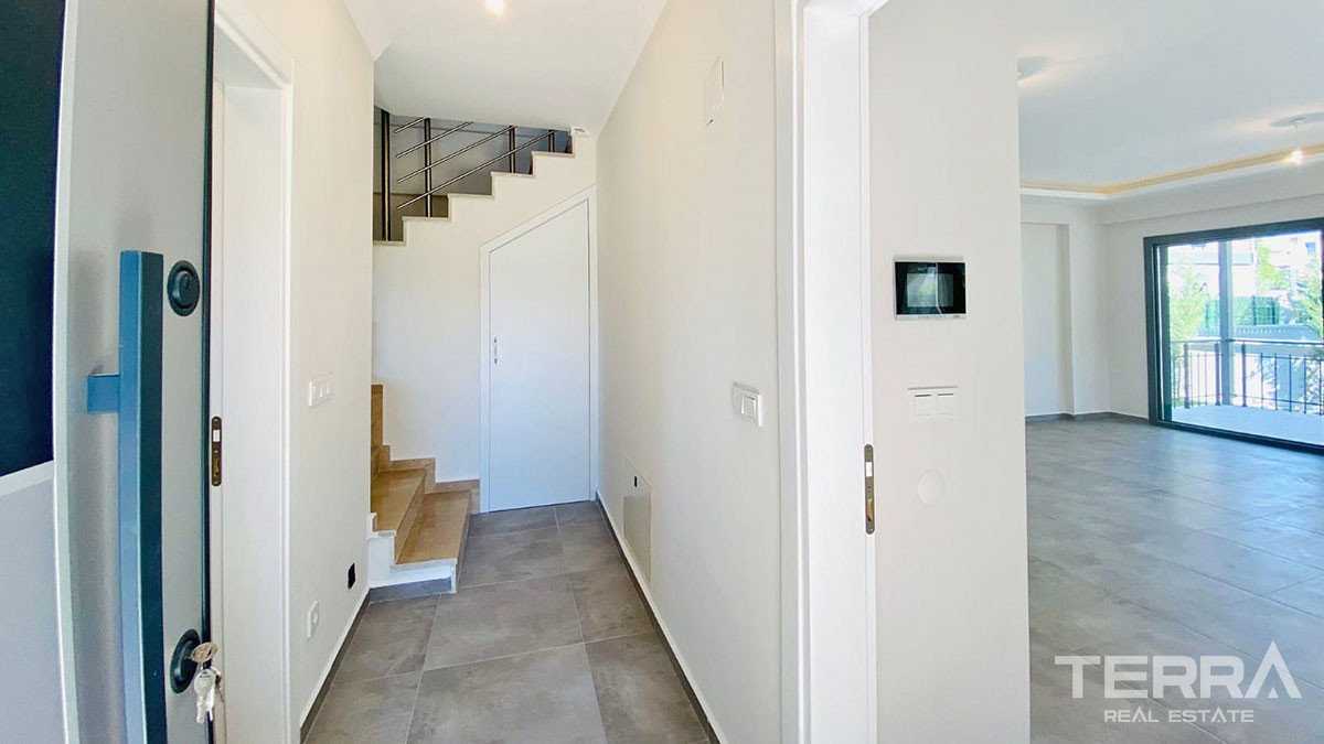 Luxury 4-Bedroom Villa 500 m to the Beach in Fethiye, Çalış - 59691