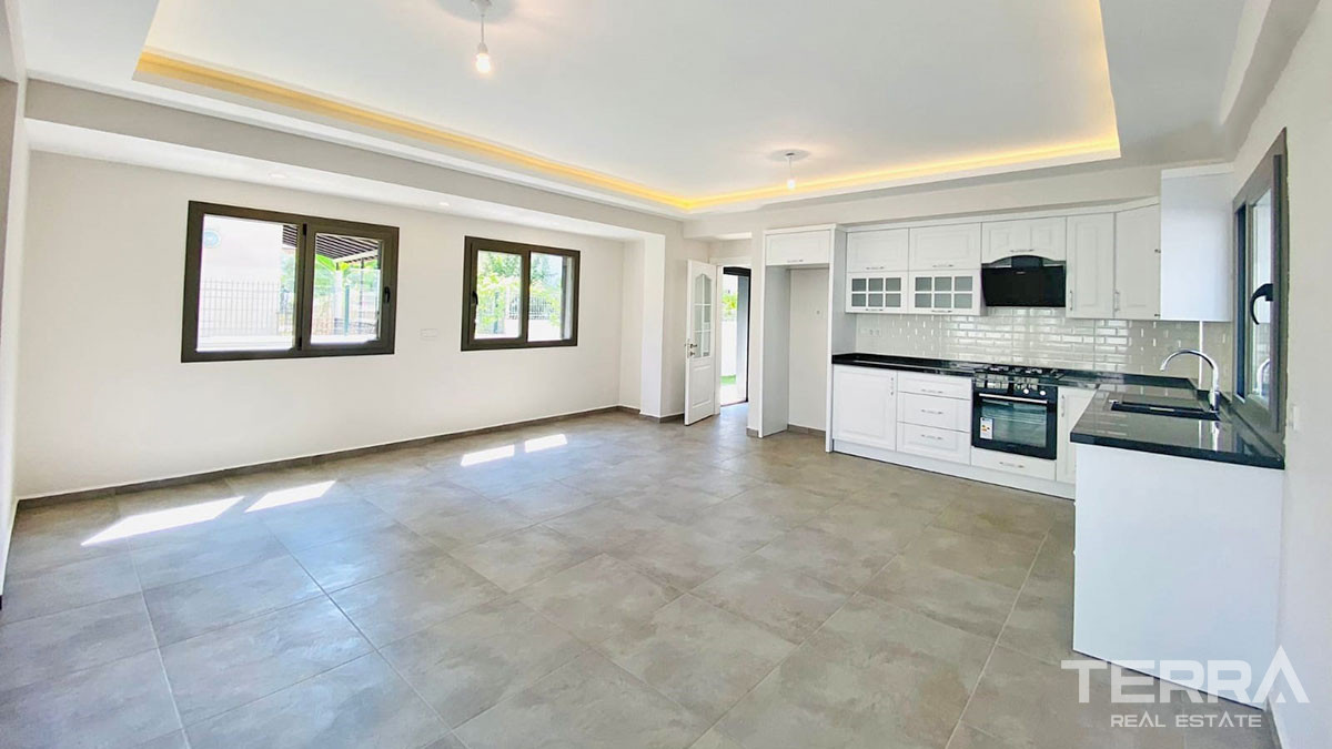 Luxury 4-Bedroom Villa 500 m to the Beach in Fethiye, Çalış - 59698