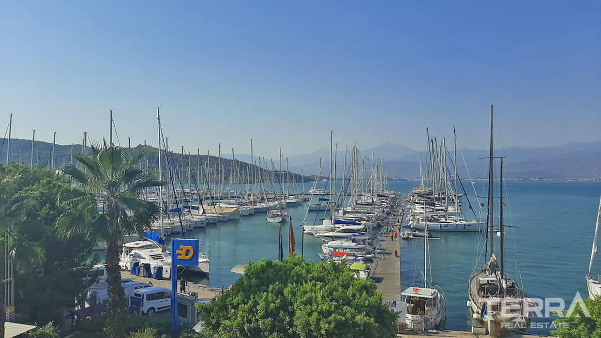 Centrally Located 1 Bedroom Apartment in Fethiye Marina with Sea View