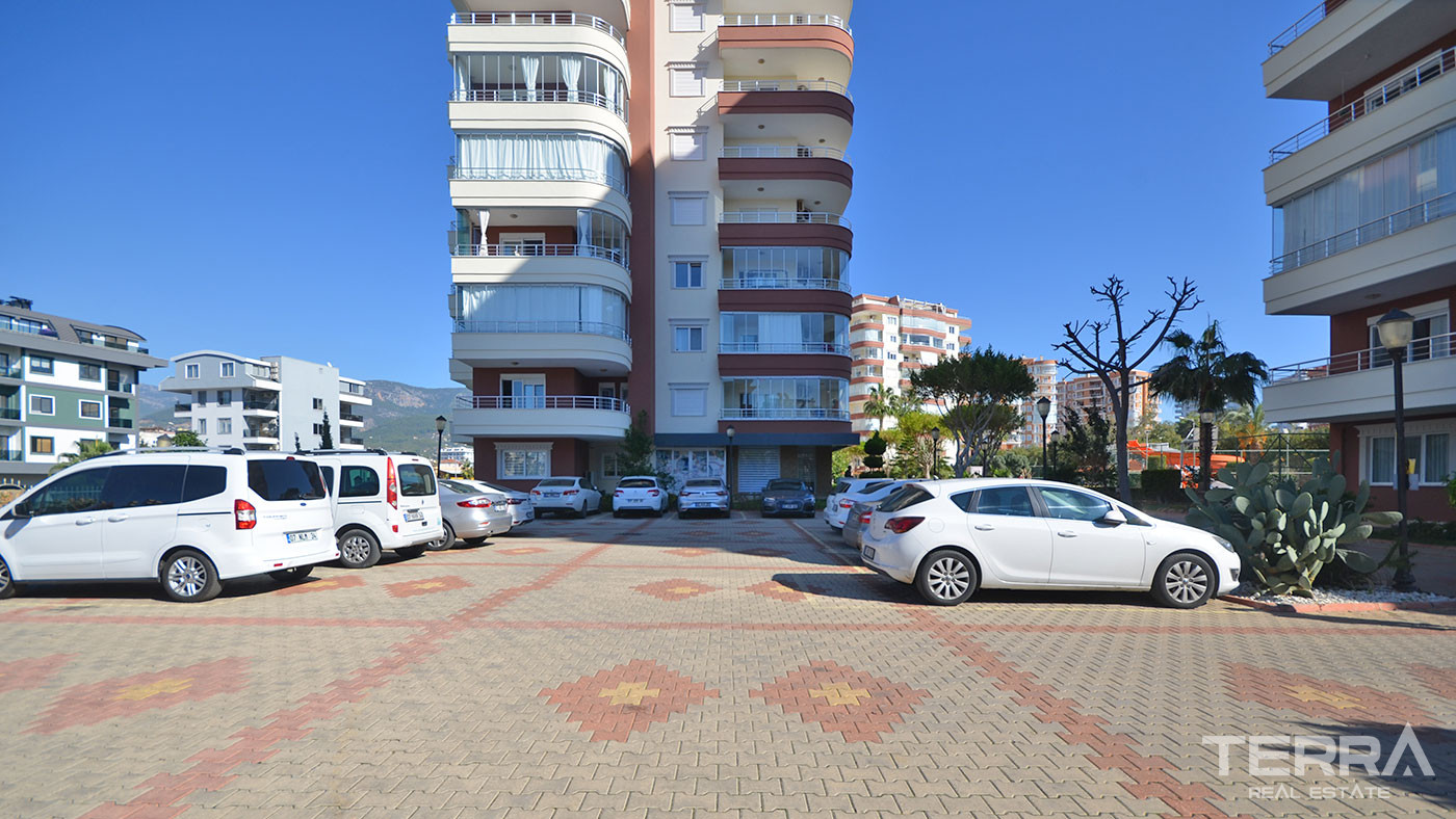 Furnished 2 Bedroom Apartment with Swimming Pool in Alanya Tosmur - 60543