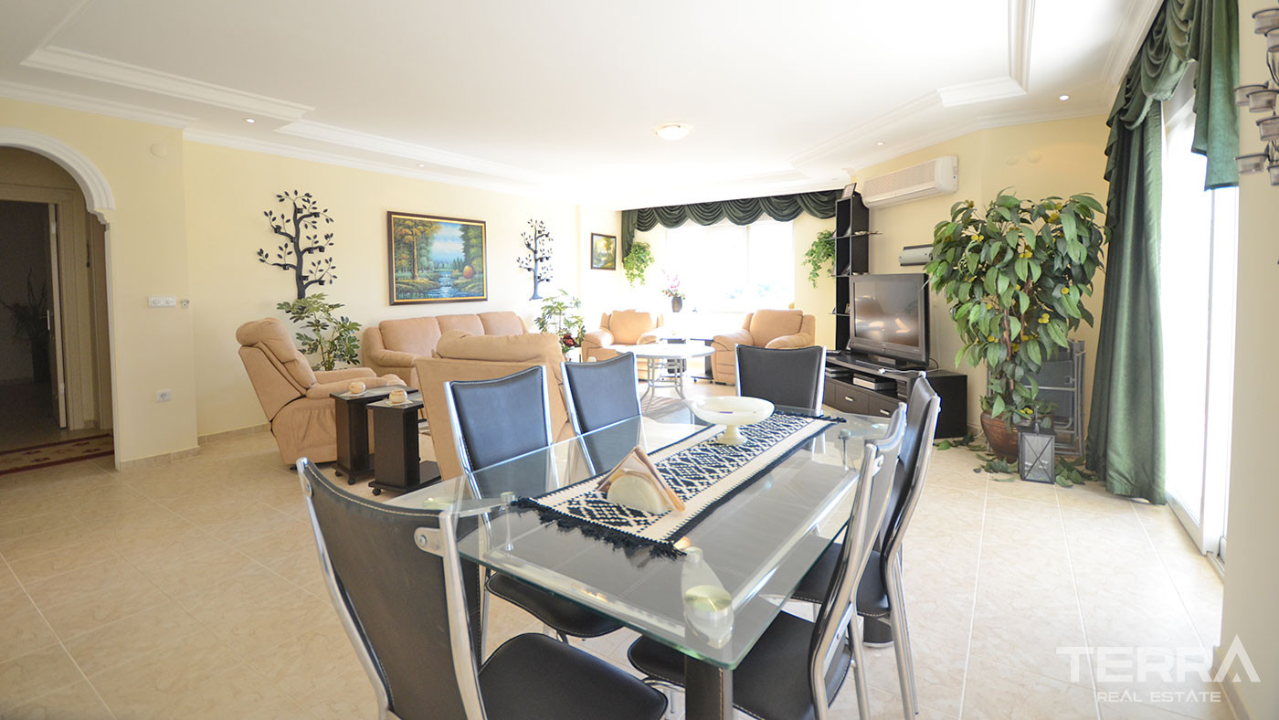 Furnished 2 Bedroom Apartment with Swimming Pool in Alanya Tosmur - 60548