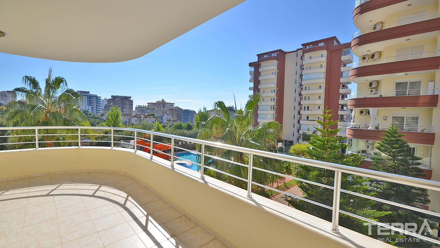 Furnished 2 Bedroom Apartment with Swimming Pool in Alanya Tosmur - 60559