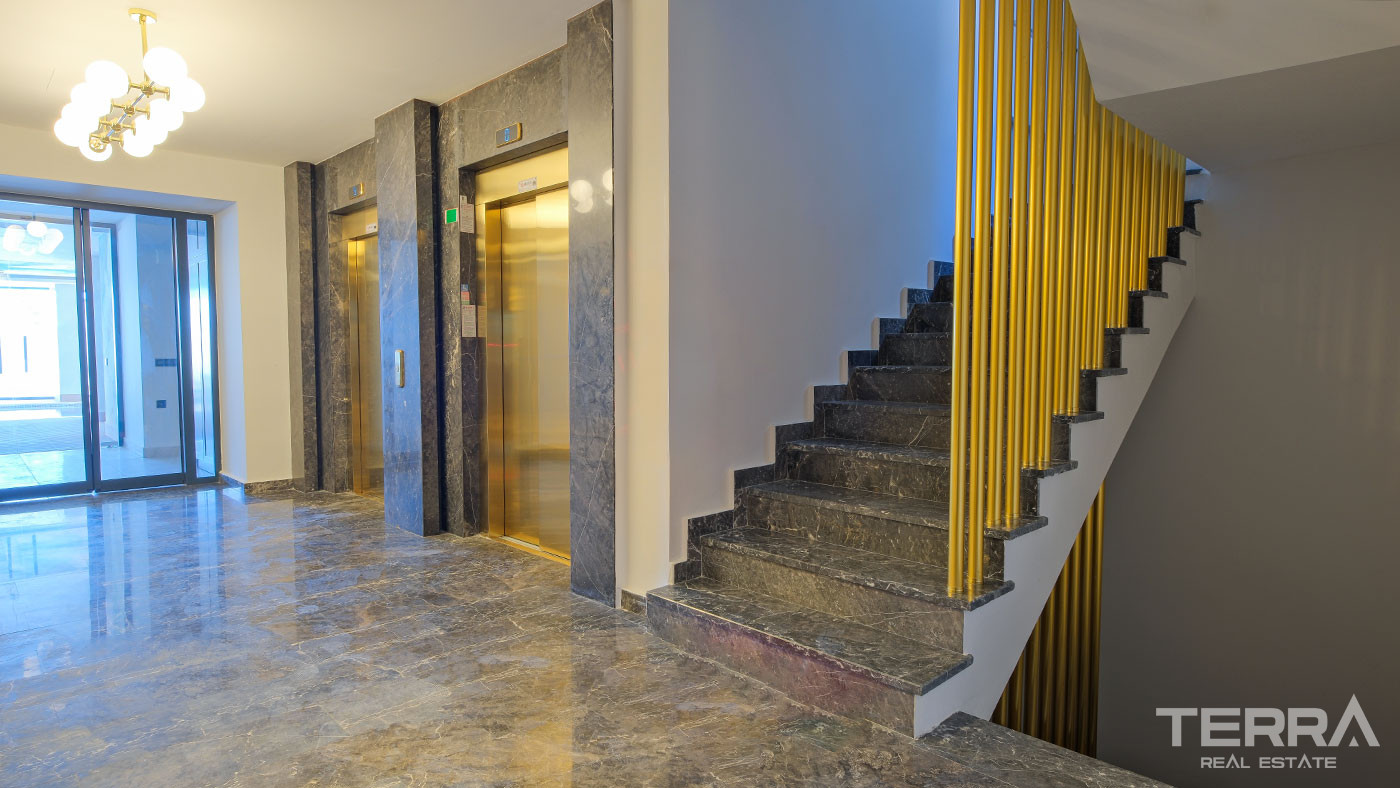 Seafront Apartments in Alanya Center with 5-Star Hotel Concept - 102156