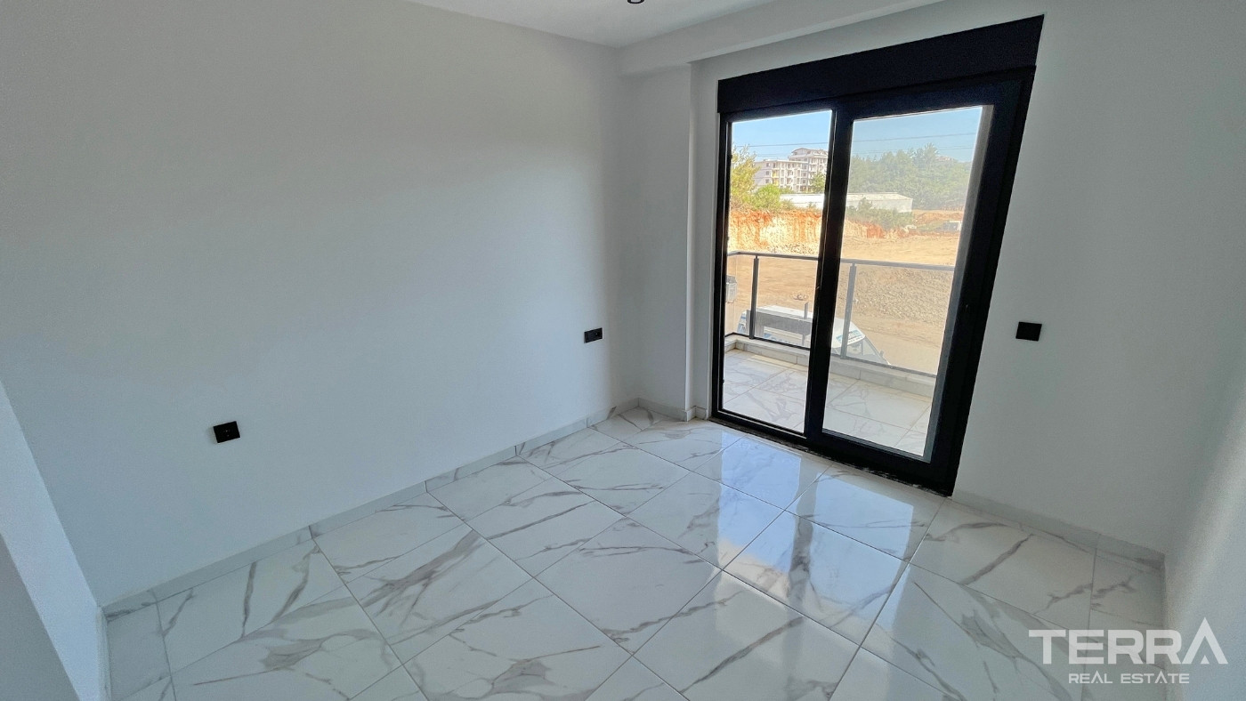 Modernly Designed Apartments in Alanya Oba at Affordable Prices - 101400