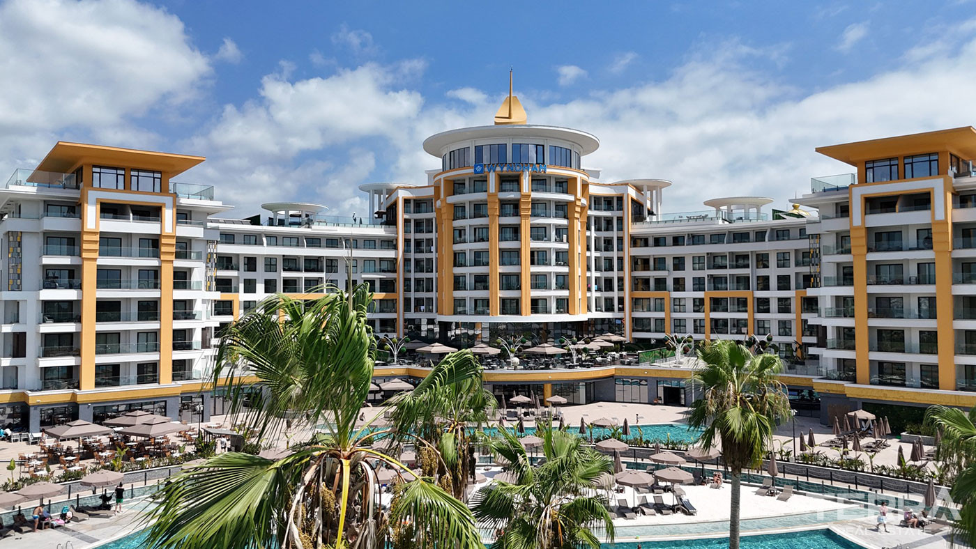 Exclusive Villas for Sale in Azura World, Alanya, Turkey - 128500