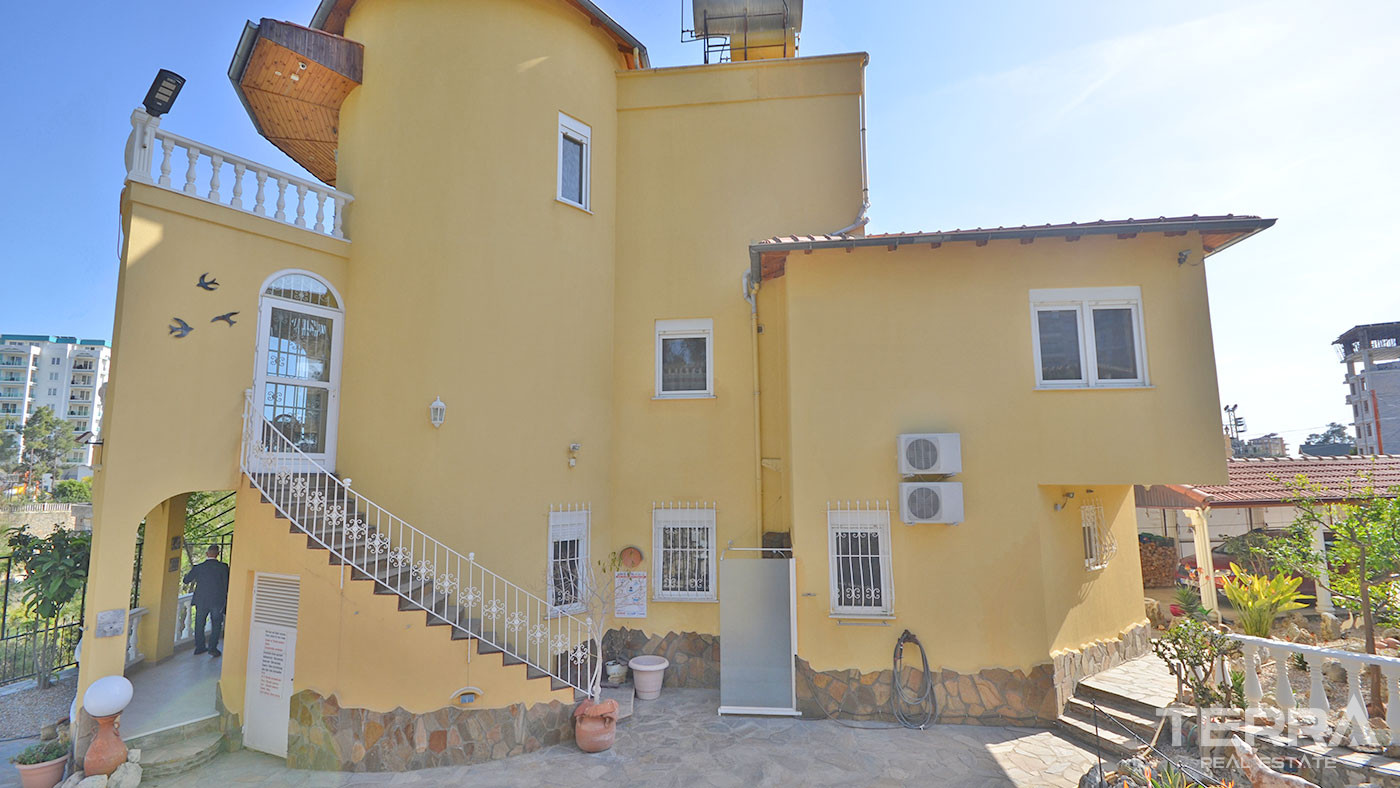 Familienfreundliche Wiederverkaufsvilla in Avsallar, Alanya mit privatem Pool - 65864