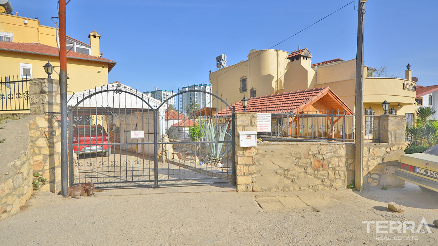 Familienfreundliche Wiederverkaufsvilla in Avsallar, Alanya mit privatem Pool - 65879