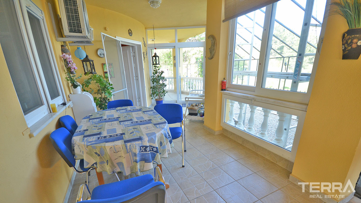 Familienfreundliche Wiederverkaufsvilla in Avsallar, Alanya mit privatem Pool - 65883