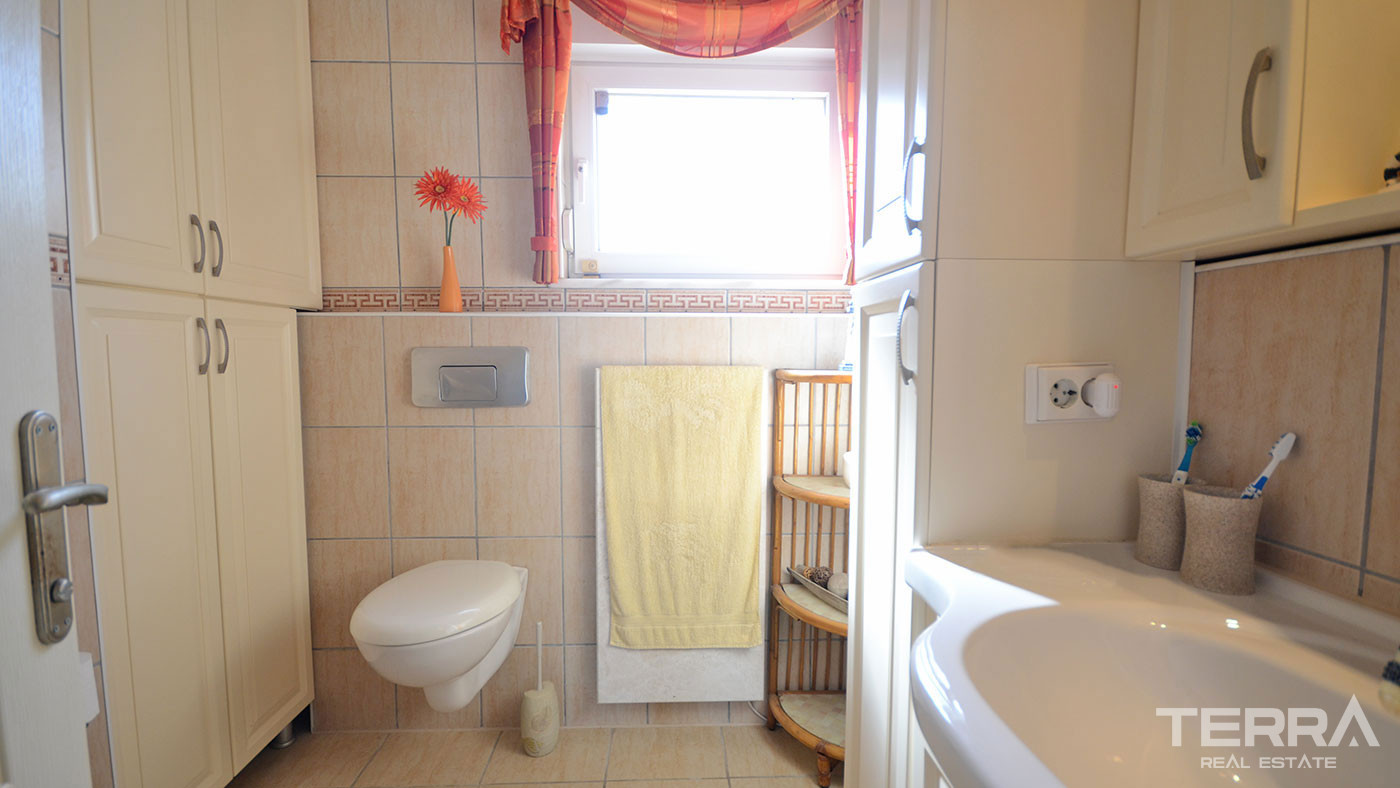 Familienfreundliche Wiederverkaufsvilla in Avsallar, Alanya mit privatem Pool - 65899