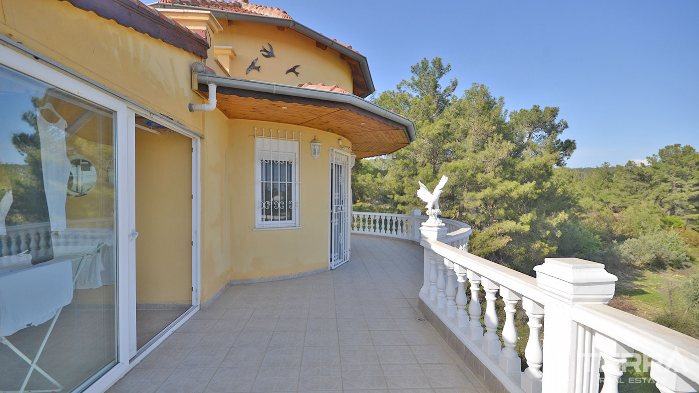 Familienfreundliche Wiederverkaufsvilla in Avsallar, Alanya mit privatem Pool - 65907