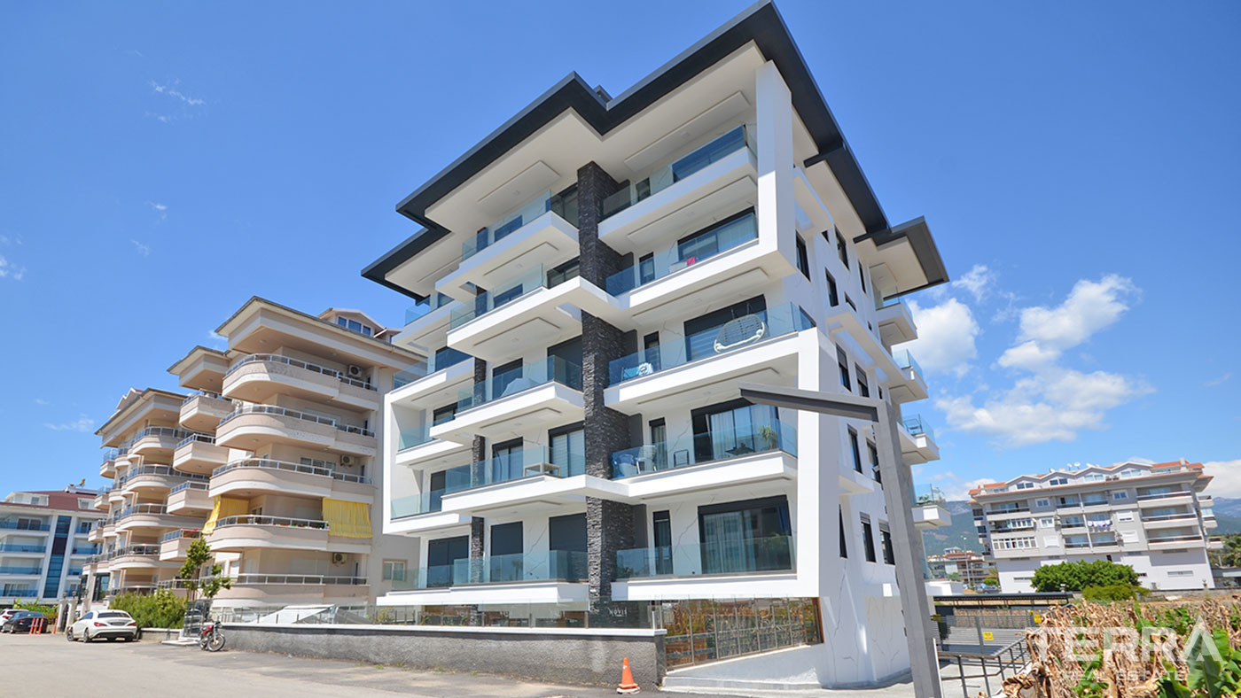 Sea View Resale Apartment in Kestel, Alanya with Rich Social Amenties - 66137