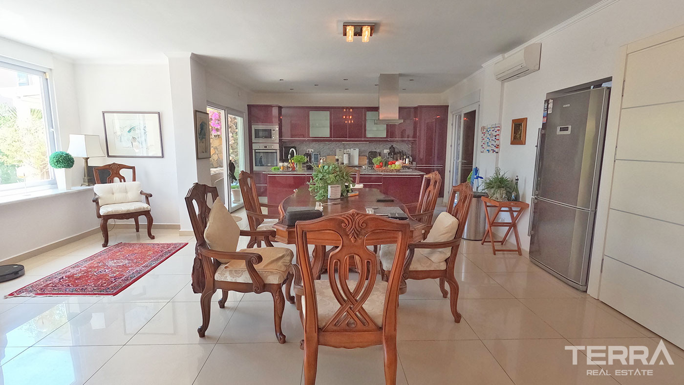Fully Furnished Villa in Oba, Alanya with Smart Home System - 68516