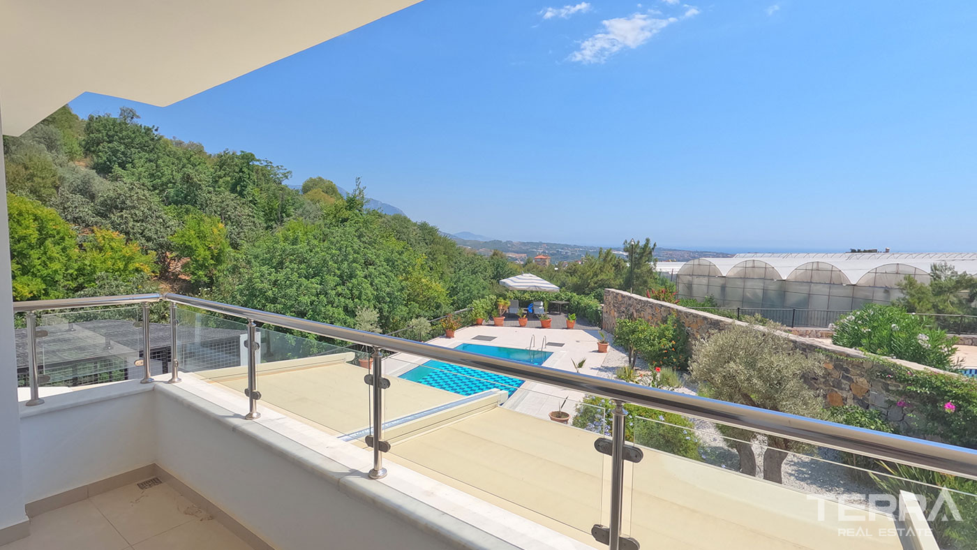 Fully Furnished Villa in Oba, Alanya with Smart Home System - 68527