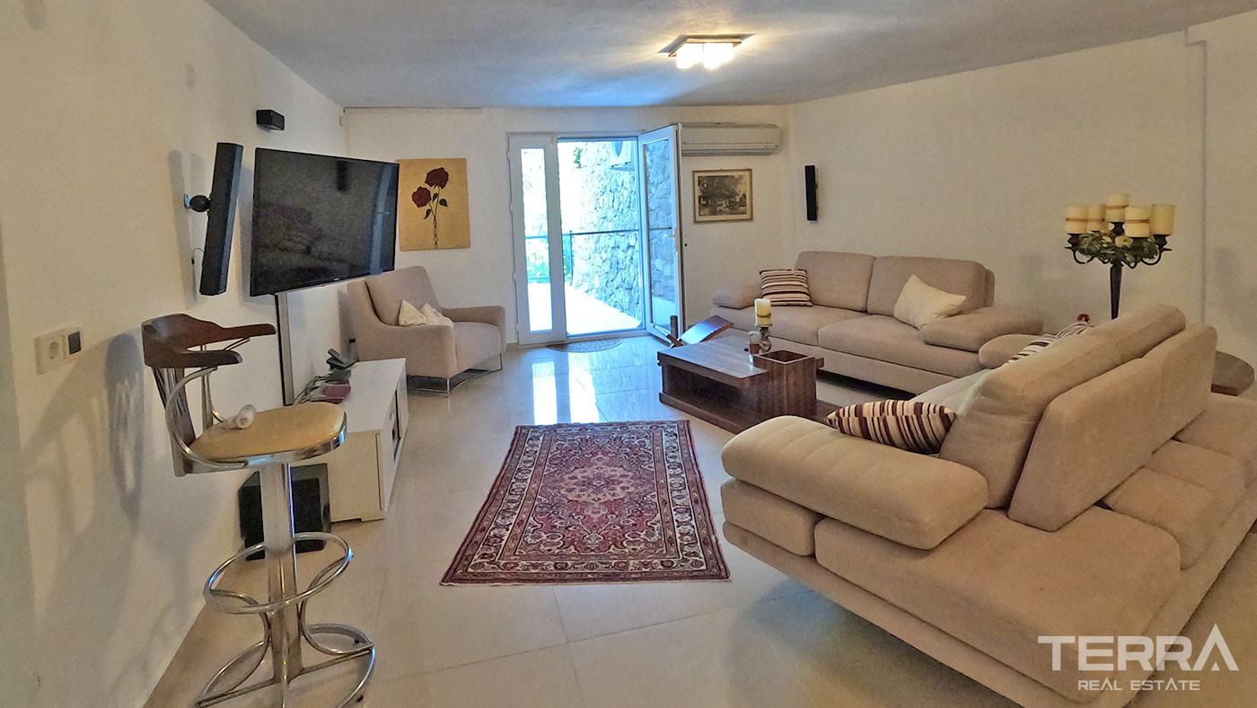 Fully Furnished Villa in Oba, Alanya with Smart Home System - 68537