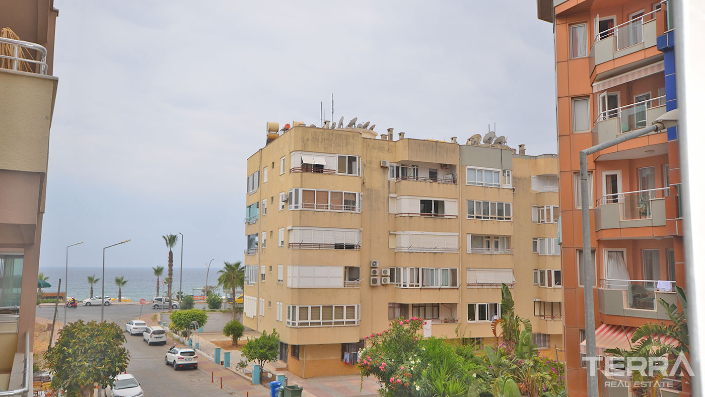 Fully Renovated and Furnished Flat Close to the Beach in Alanya, Oba - 69203