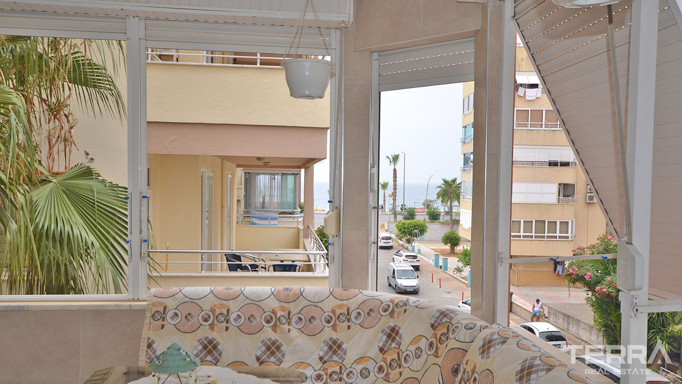 Fully Renovated and Furnished Flat Close to the Beach in Alanya, Oba - 69225