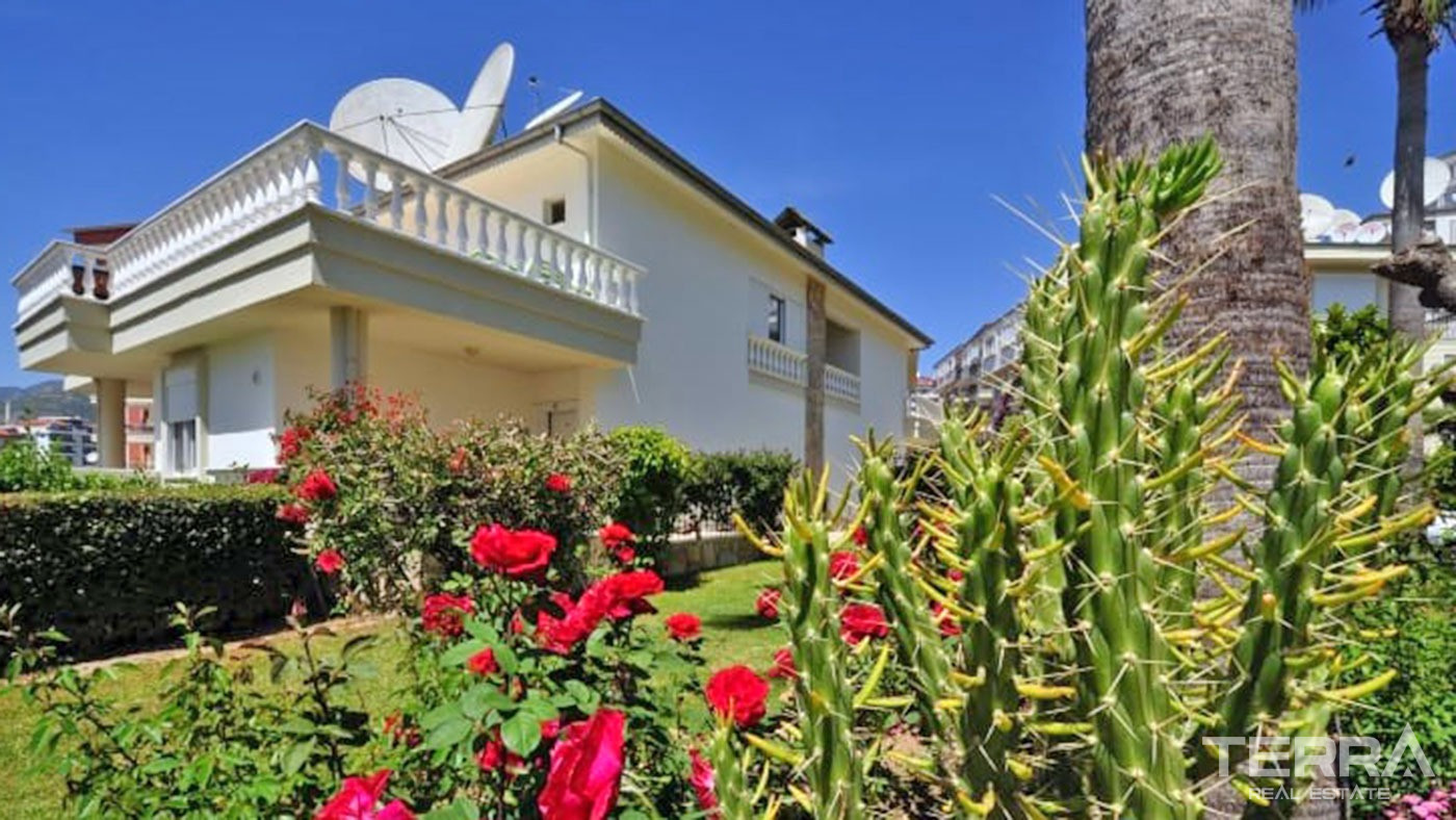 Conveniently Located Fully Furnished Resale Flat in Cikcilli, Alanya - 69456
