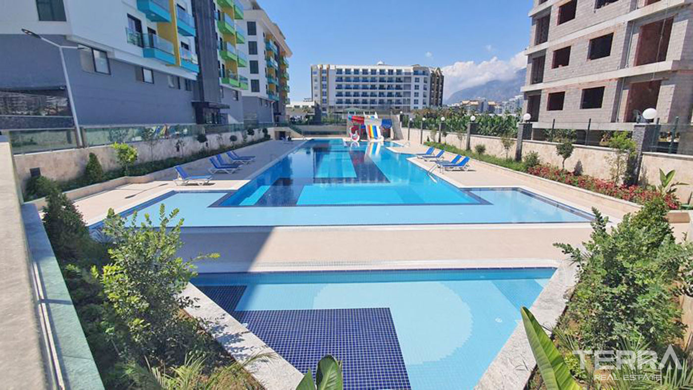 Cozy Resale Apartment 100 m Distance to the Beach  in Alanya Kargıcak - 69746