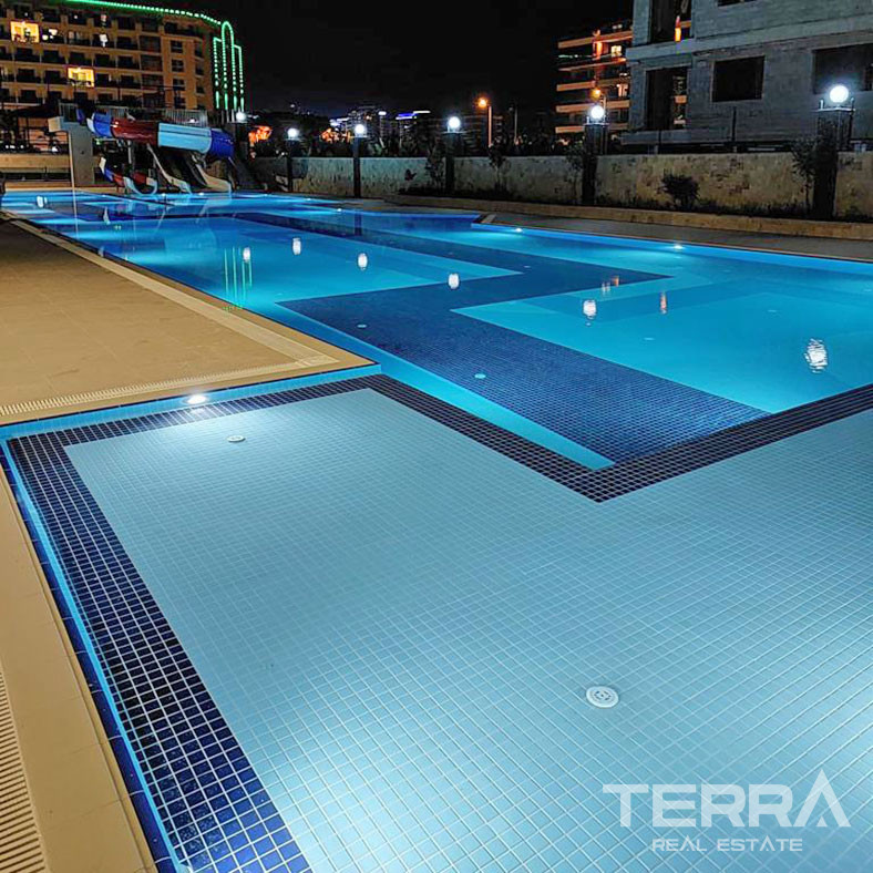 Cozy Resale Apartment 100 m Distance to the Beach  in Alanya Kargıcak - 69748