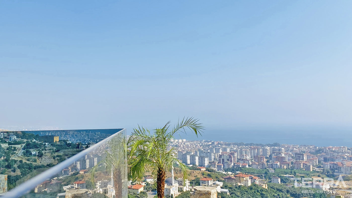 Tranquil and Spacious Alanya Villa Intertwined with Nature in Cikcilli - 70038