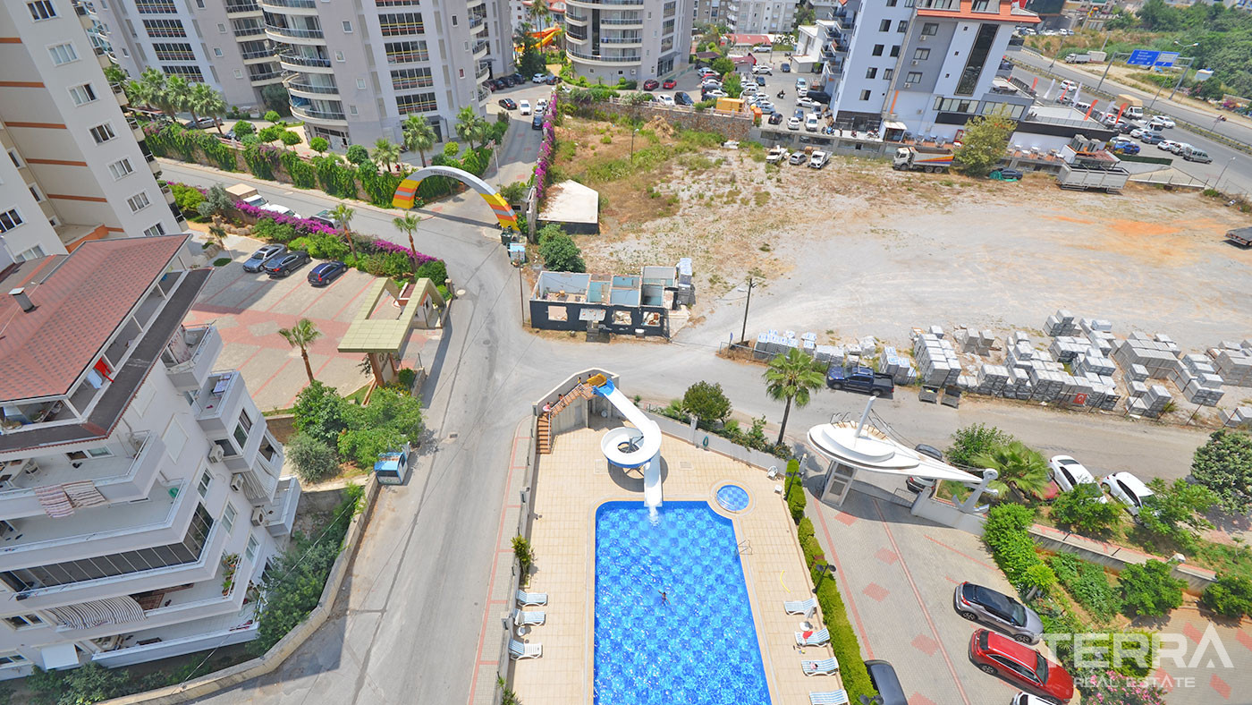 4+1 Resale Flat in Cikcilli, Alanya with Extensive Social Facilities - 70015