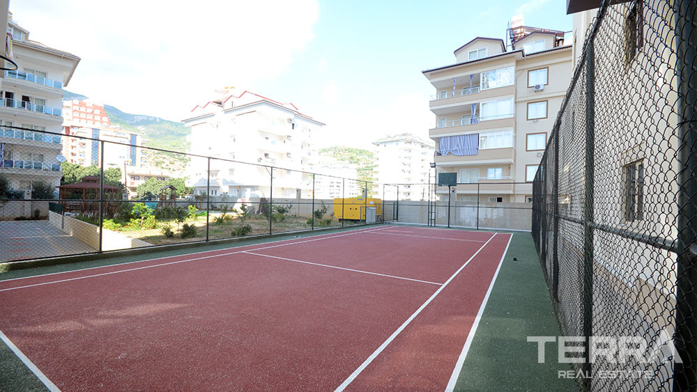 4+1 Resale Flat in Cikcilli, Alanya with Extensive Social Facilities - 70023