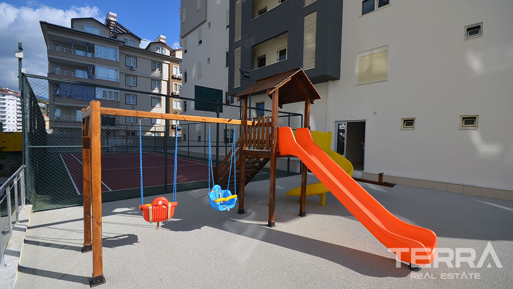 4+1 Resale Flat in Cikcilli, Alanya with Extensive Social Facilities - 70024